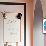 Mama Shelter Отель
