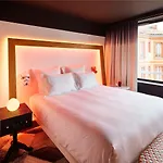 Mama Shelter Hotel *
