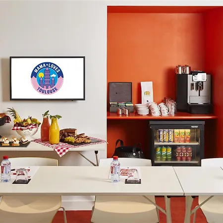 Mama Shelter Hotel *