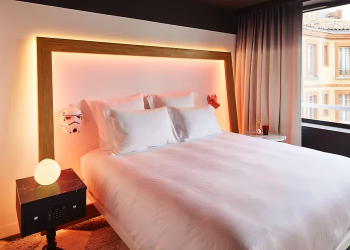 Mama Shelter Hotel *