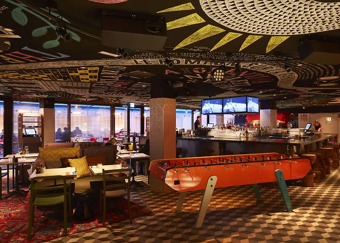 Hotel Mama Shelter *