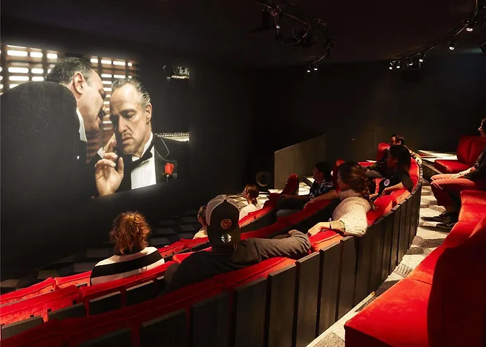 Hotel Mama Shelter *