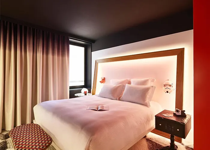 Mama Shelter Hotel *