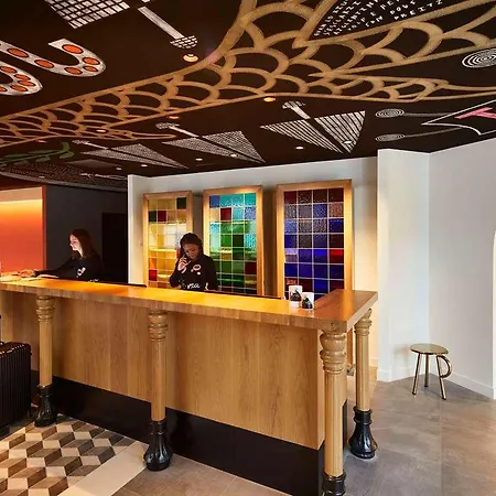 Mama Shelter Hotel